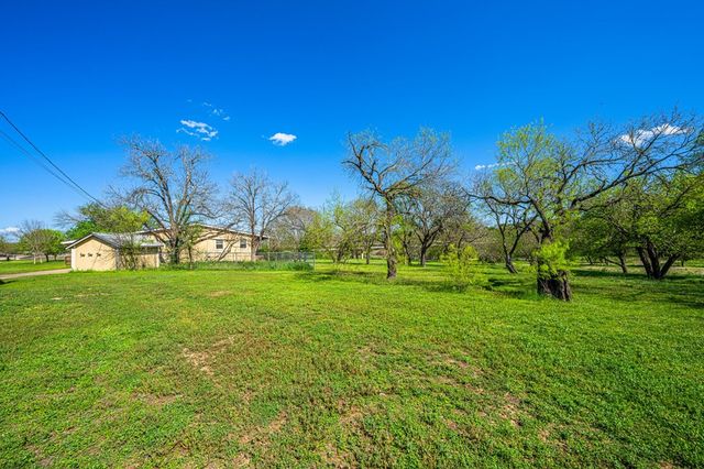 123 FM 480, Center Point, TX 78010