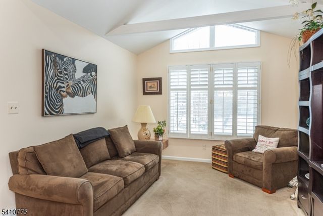 15 Alba Pl, Parsippany-troy Hills Twp., NJ 07054