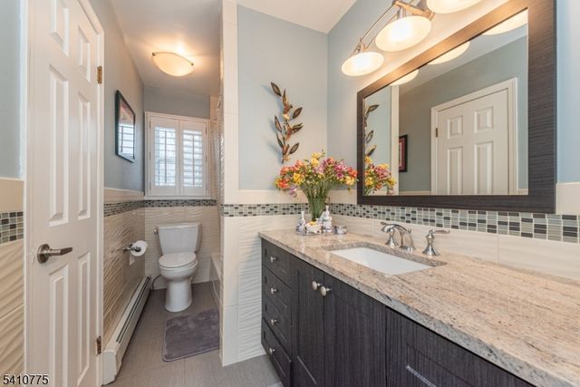 15 Alba Pl, Parsippany-troy Hills Twp., NJ 07054