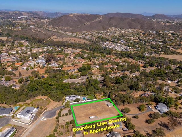 2260 Buena Creek Road, Vista, CA 92084