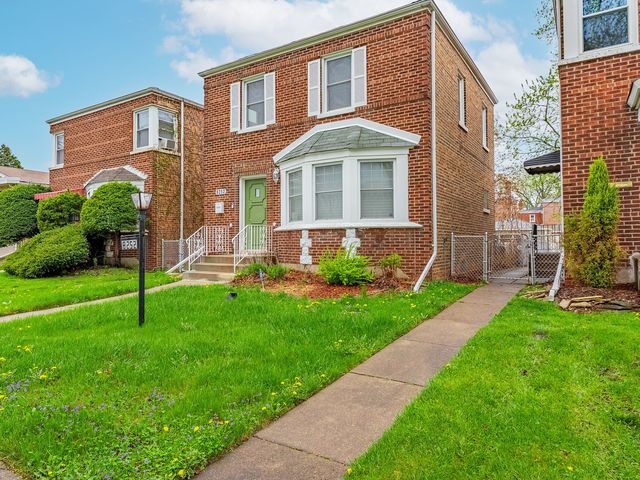 8252 S Calumet Avenue, Chicago, IL 60619
