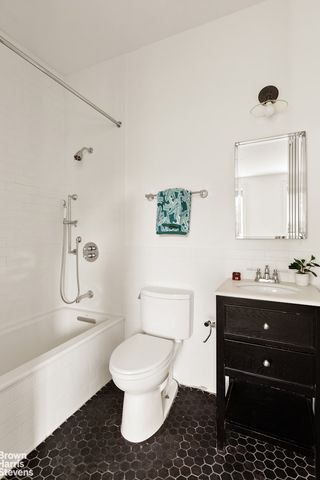 165 PULASKI Street, New York City, NY 11206