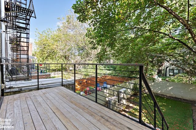 165 PULASKI Street, New York City, NY 11206