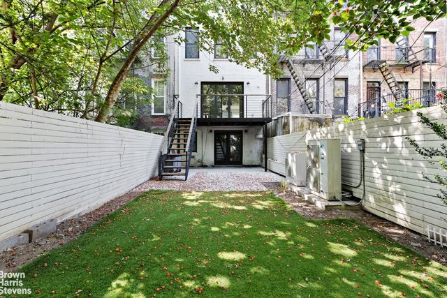 165 PULASKI Street, New York City, NY 11206