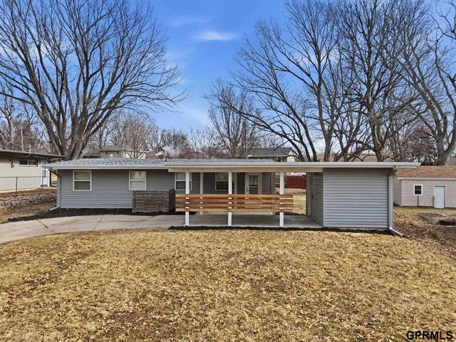 230 Prestwick Road, Lincoln, NE 68505