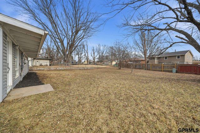 230 Prestwick Road, Lincoln, NE 68505