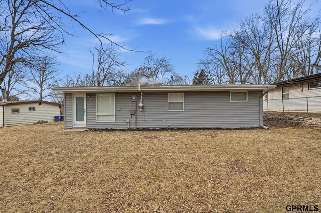 230 Prestwick Road, Lincoln, NE 68505