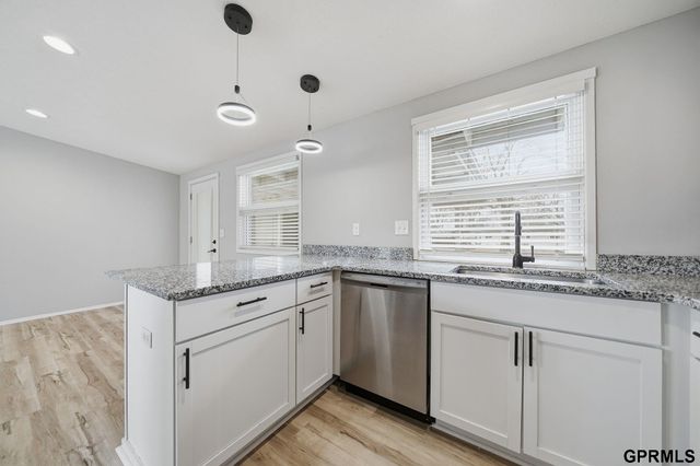 230 Prestwick Road, Lincoln, NE 68505