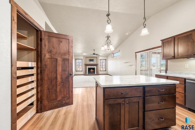 1217 N Lalley Ln Lane, Sioux Falls, SD 57107