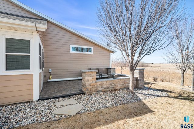 1217 N Lalley Ln Lane, Sioux Falls, SD 57107