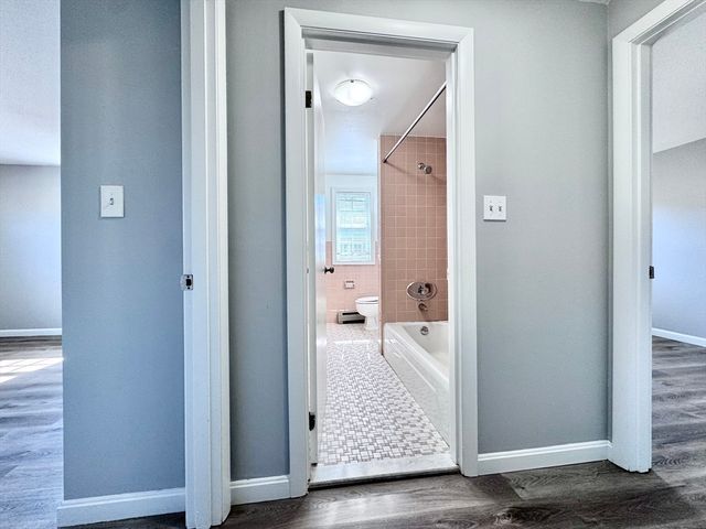 2 Old Colony Ln 5, Arlington, MA 02476