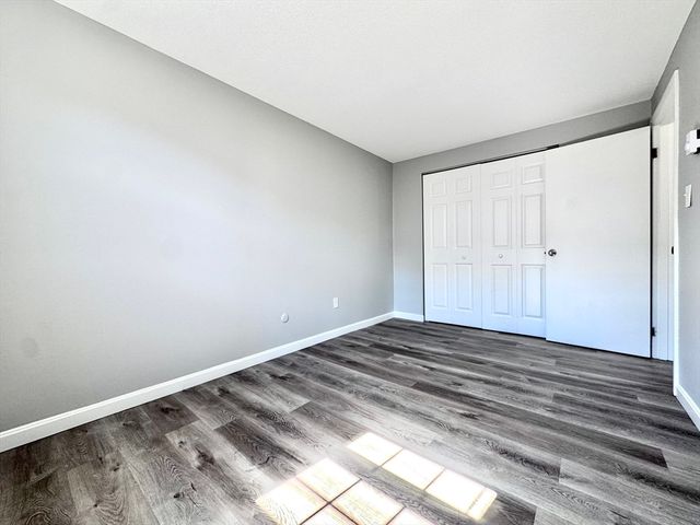 2 Old Colony Ln 5, Arlington, MA 02476