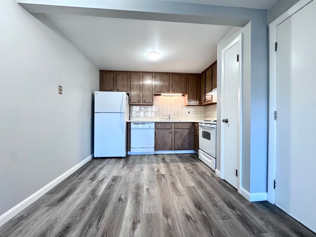 2 Old Colony Ln 5, Arlington, MA 02476