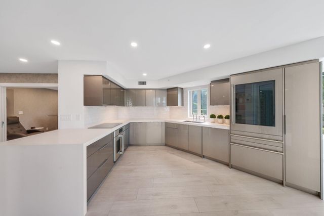 100 SE 5th Avenue 106, Boca Raton, FL 33432