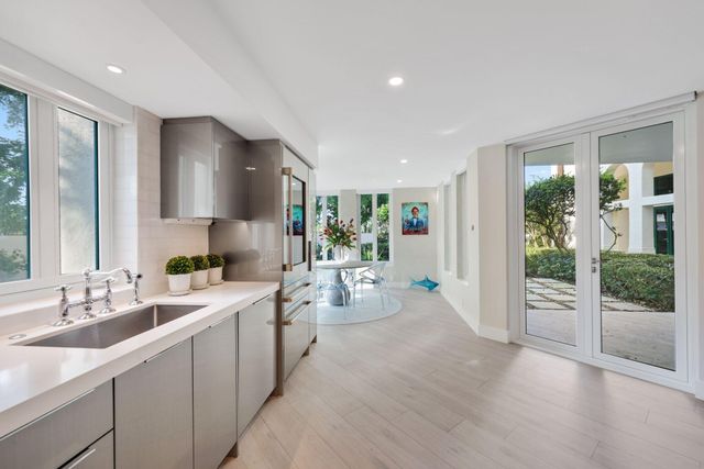 100 SE 5th Avenue 106, Boca Raton, FL 33432