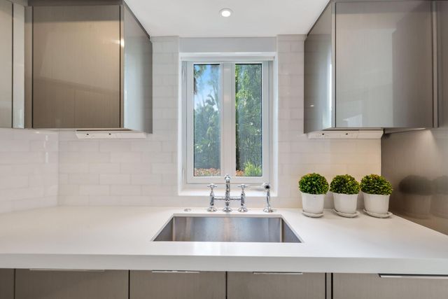 100 SE 5th Avenue 106, Boca Raton, FL 33432