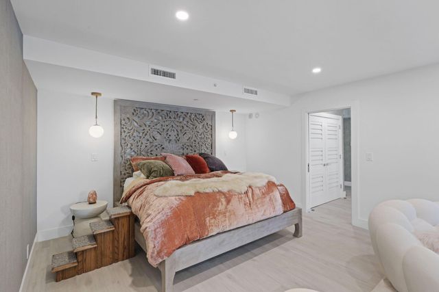 100 SE 5th Avenue 106, Boca Raton, FL 33432