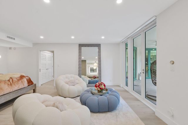 100 SE 5th Avenue 106, Boca Raton, FL 33432
