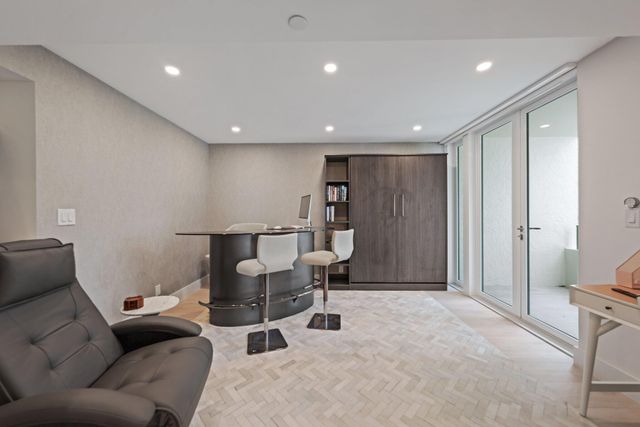 100 SE 5th Avenue 106, Boca Raton, FL 33432