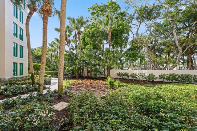 100 SE 5th Avenue 106, Boca Raton, FL 33432