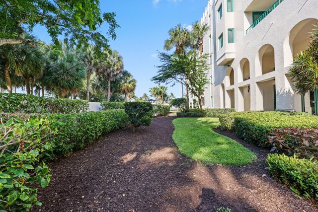 100 SE 5th Avenue 106, Boca Raton, FL 33432