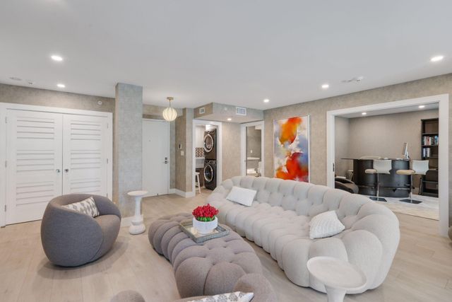 100 SE 5th Avenue 106, Boca Raton, FL 33432