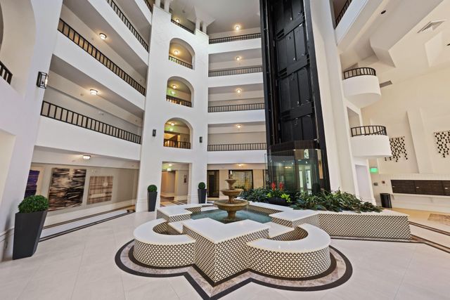 100 SE 5th Avenue 106, Boca Raton, FL 33432