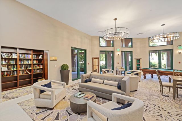 100 SE 5th Avenue 106, Boca Raton, FL 33432