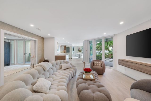 100 SE 5th Avenue 106, Boca Raton, FL 33432