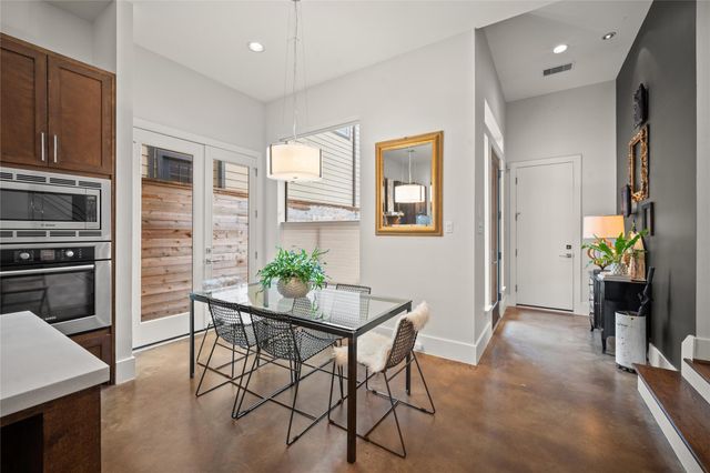 908 East 23rd, Houston, TX 77009