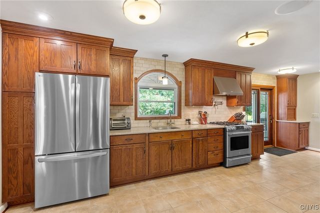 44 Brown Drive, Oswego, NY 13126