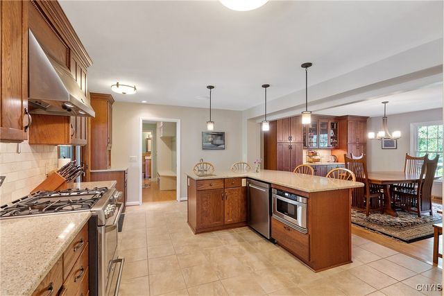 44 Brown Drive, Oswego, NY 13126