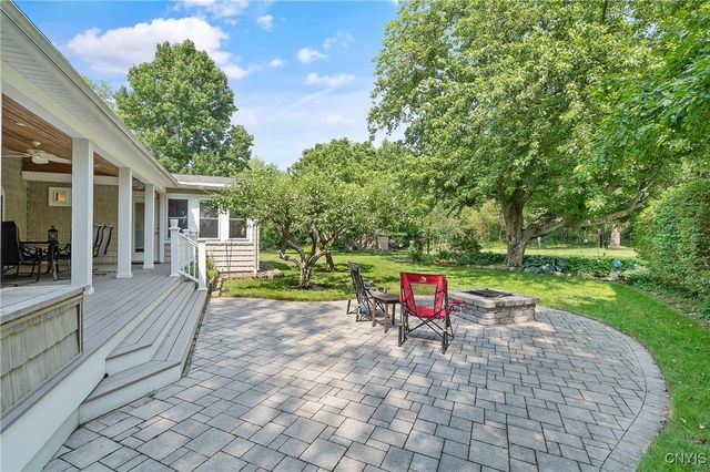 44 Brown Drive, Oswego, NY 13126