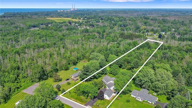 44 Brown Drive, Oswego, NY 13126