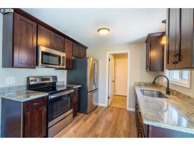 2285 Sw 193RD Ct, Beaverton, OR 97003