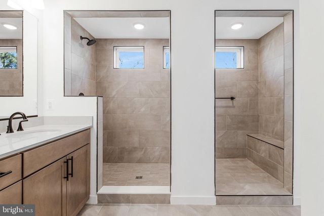 5724 HOWARD DR, Glen Burnie, MD 21060