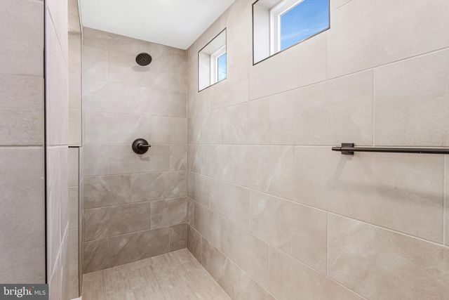 5724 HOWARD DR, Glen Burnie, MD 21060