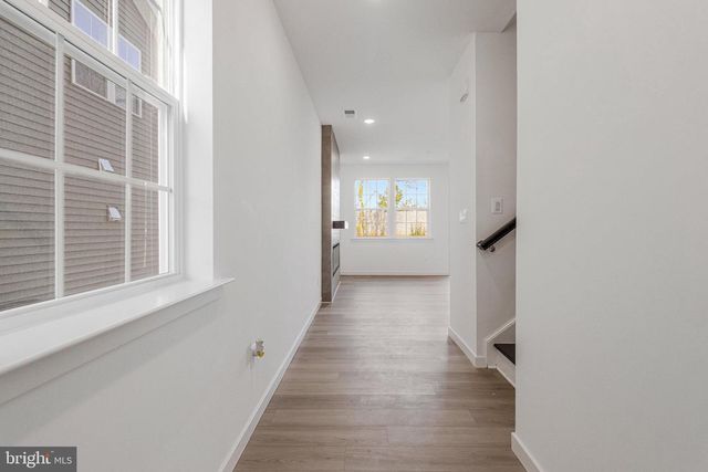 5724 HOWARD DR, Glen Burnie, MD 21060