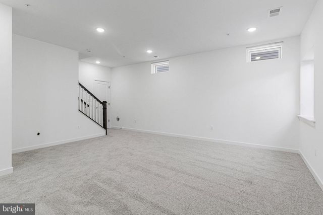 5724 HOWARD DR, Glen Burnie, MD 21060