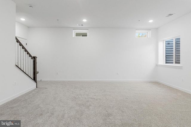 5724 HOWARD DR, Glen Burnie, MD 21060