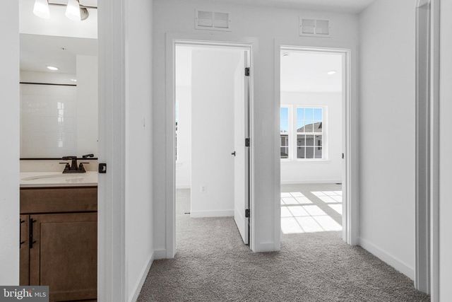 5724 HOWARD DR, Glen Burnie, MD 21060