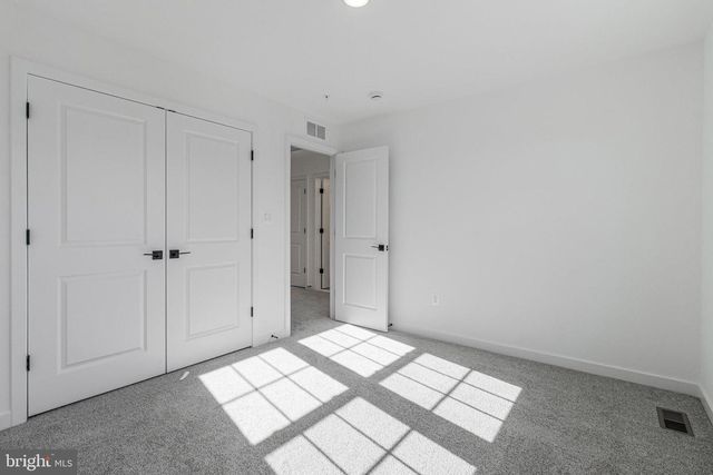 5724 HOWARD DR, Glen Burnie, MD 21060