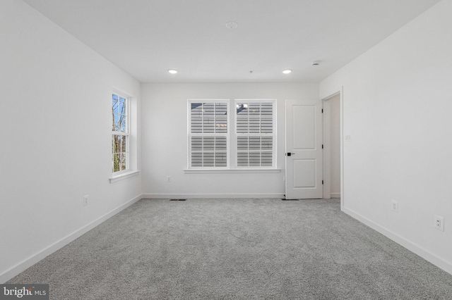 5724 HOWARD DR, Glen Burnie, MD 21060