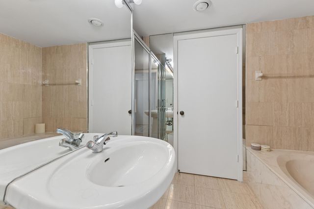 100 SE 5th Avenue 102, Boca Raton, FL 33432