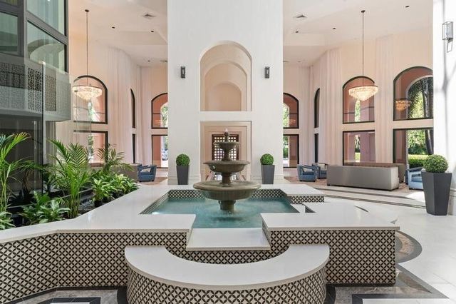 100 SE 5th Avenue 102, Boca Raton, FL 33432