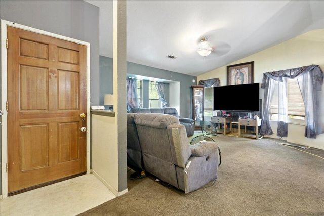 1222 N Laspina Street, Tulare, CA 93274