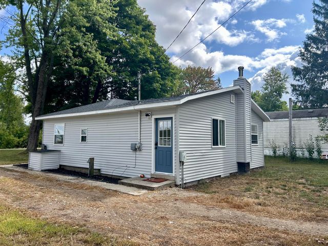 19157 W Chippewa Drive, Rodney, MI 49342