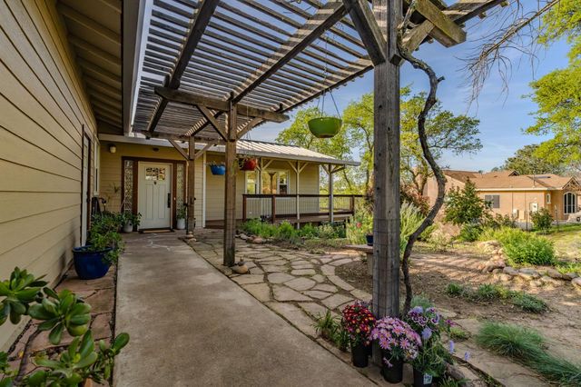 9032 Montero Rd, Valley Springs, CA 95252