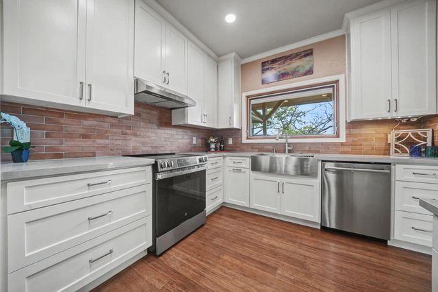 9032 Montero Rd, Valley Springs, CA 95252