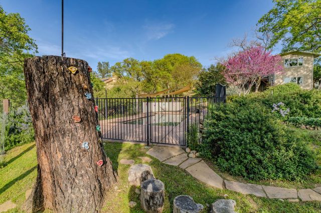 9032 Montero Rd, Valley Springs, CA 95252